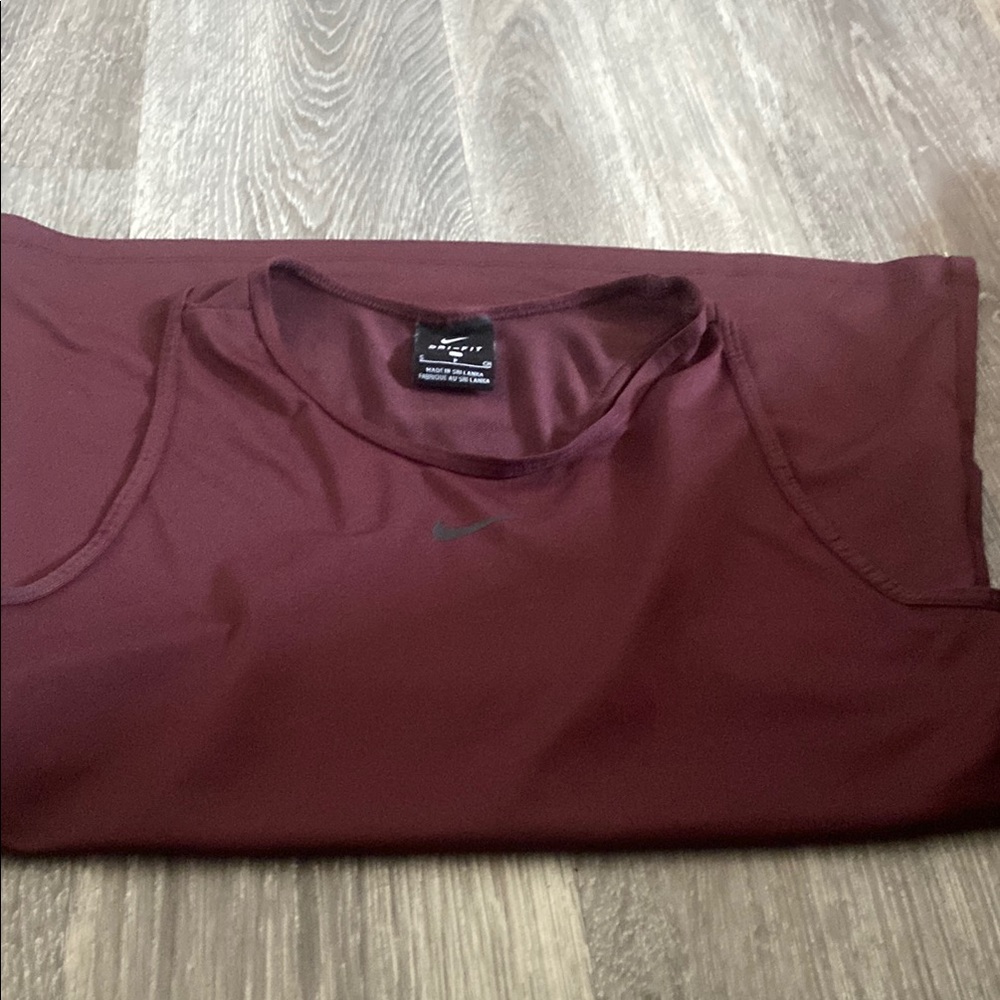Nike Red Fitted Tank Top
